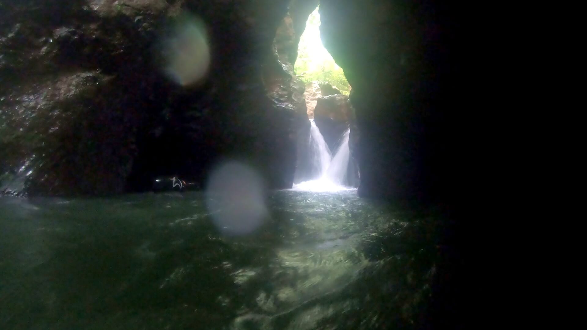 cueva los coyotes