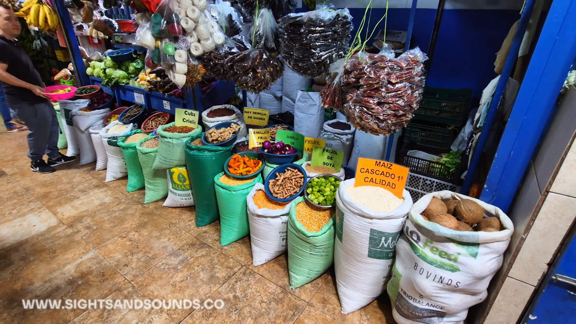 cartago market